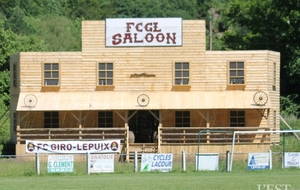 Un saloon pour les feux de St Jean