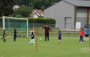 GIROMAGNY : LES FILLES A LA DECOUVERTE DU FOOT
