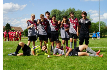 Les U15 remportent le tournoi de Montreux-Château.